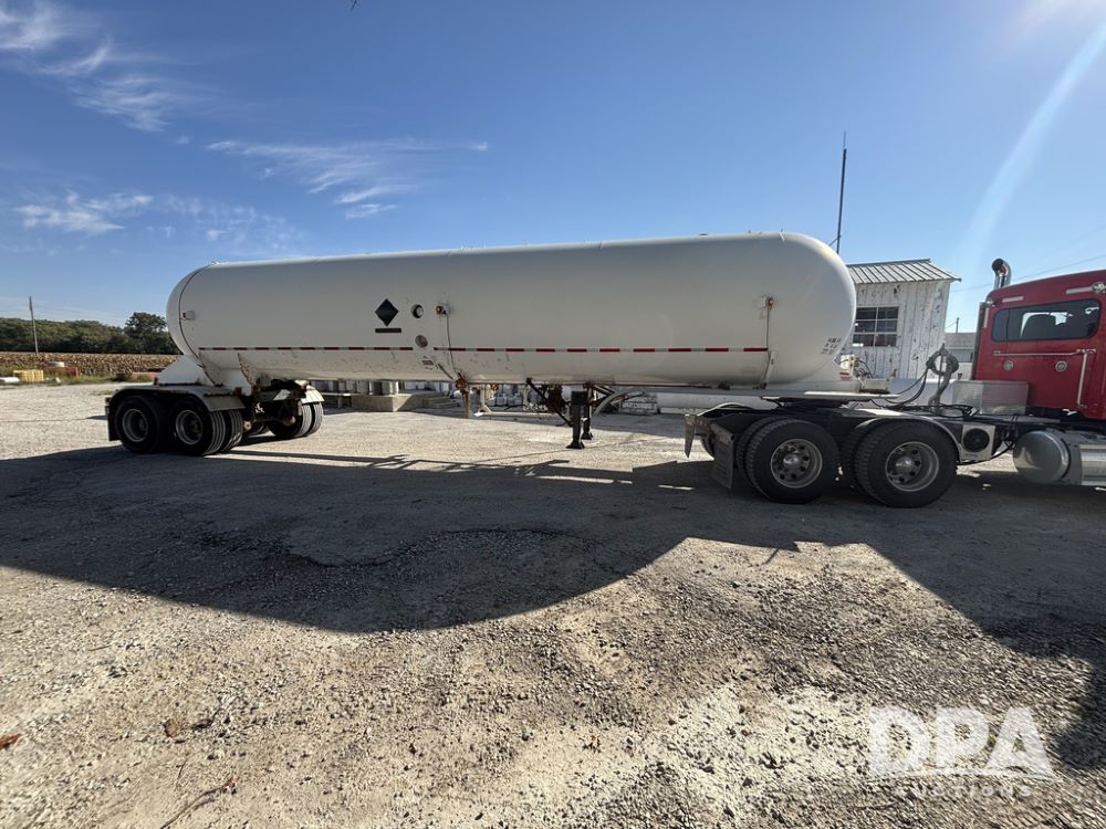 Trailers LP + Petroleum